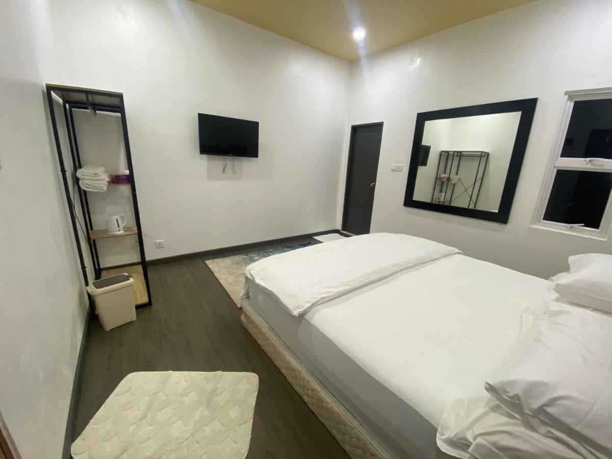 Fatims Beach House Maafushi Exterior photo